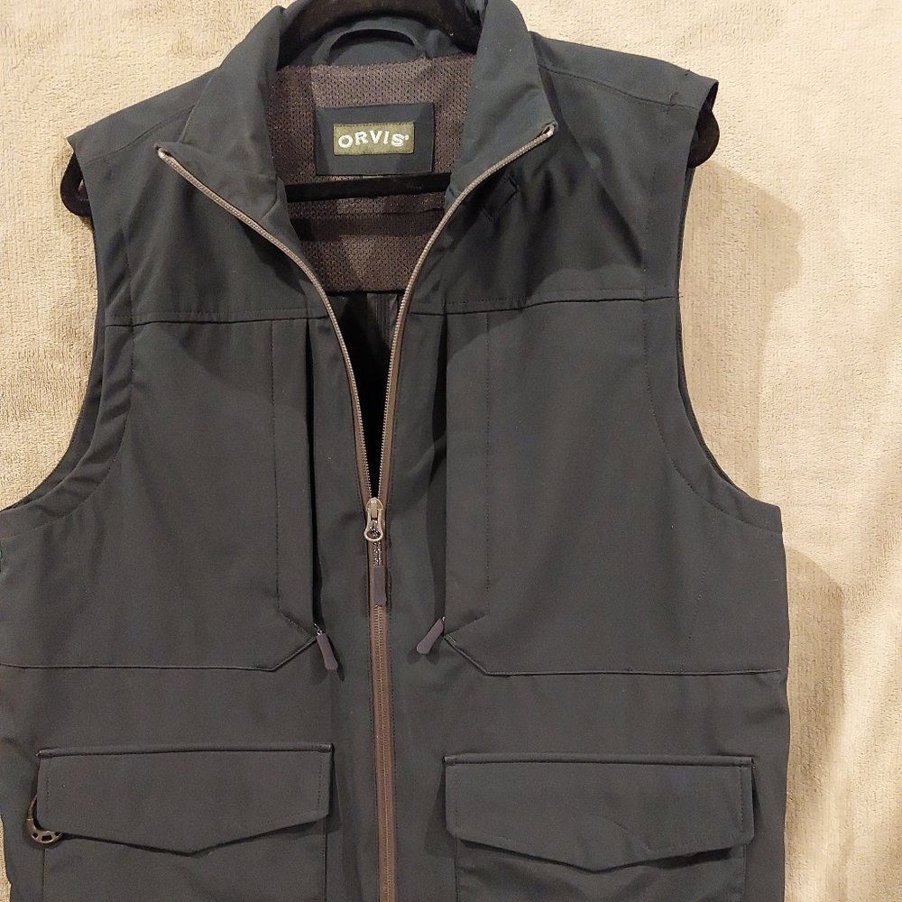 Orvis Men's Navy Outdoor vest  M